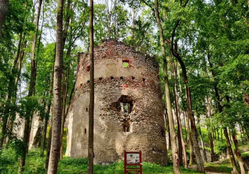 Kam na bicykli - Hrad Dobrá Voda